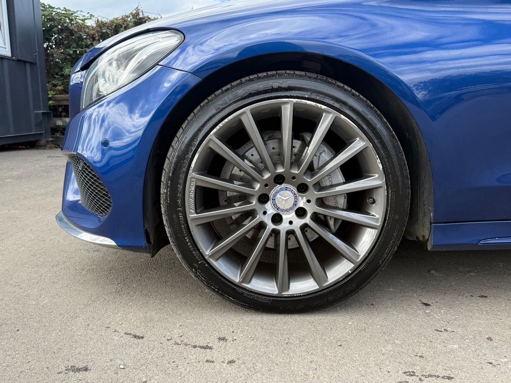 Mercedes-Benz C Class 2.0 C 200 Amg Line Premium 181 Bhp Red #37