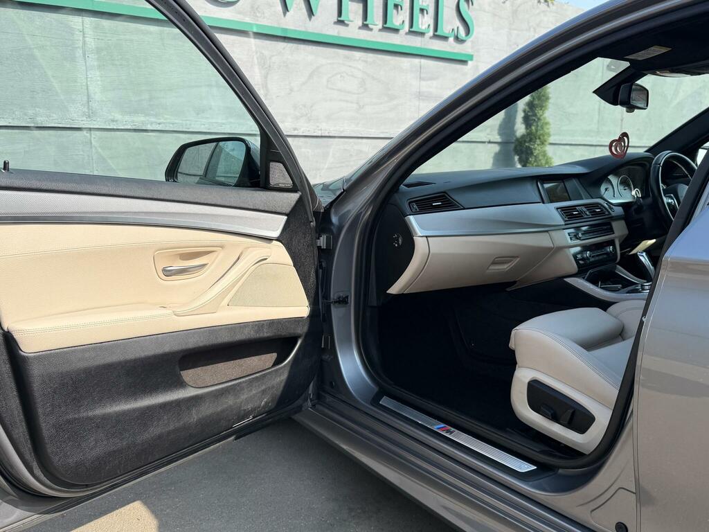 BMW 5 Series 2.0 520D M Sport White #17