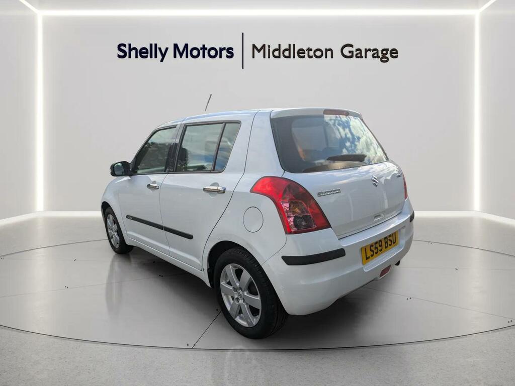 Suzuki Swift 1.3 Sz-l White #4