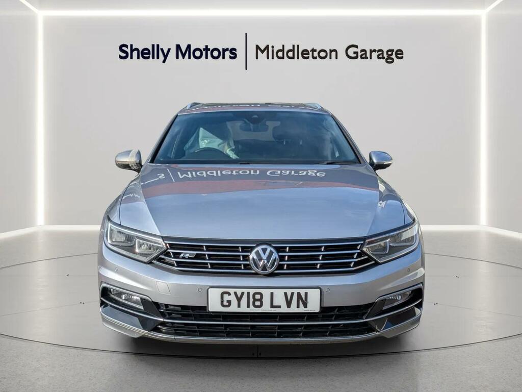 Volkswagen Passat Estate Black #10