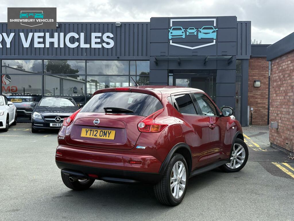 Nissan Juke Tekna Red