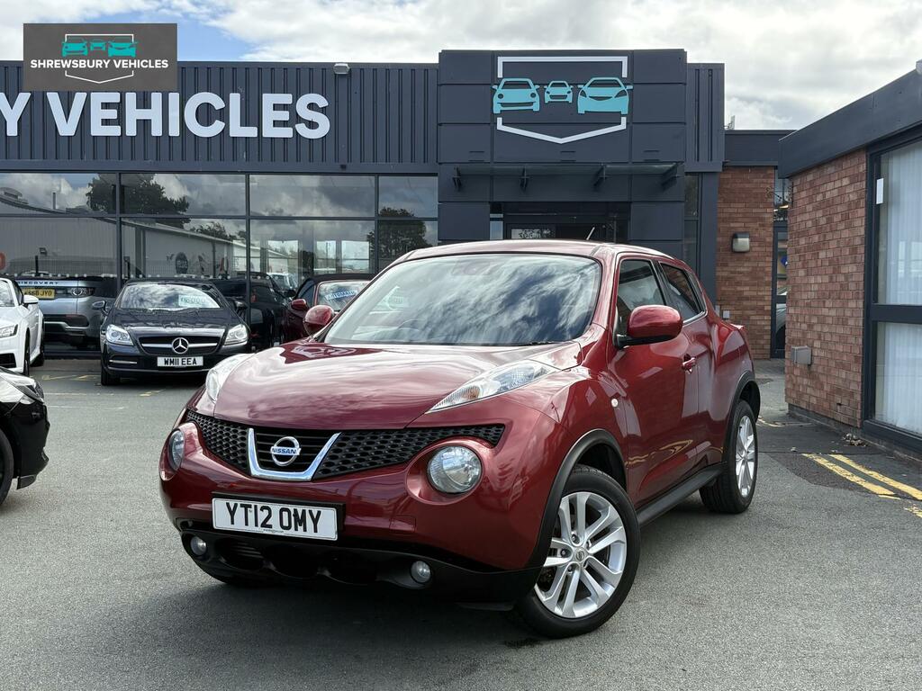 Nissan Juke Tekna Red #2