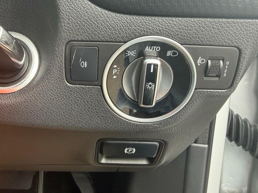 Mercedes-Benz A Class Hatchback A180 Cdi Blueefficiency Amg Sport Ma White #30