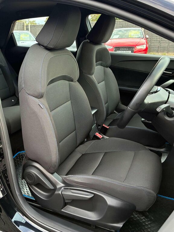 MG MG4 64Kwh Se Long Range Hatchback 2 Black #11