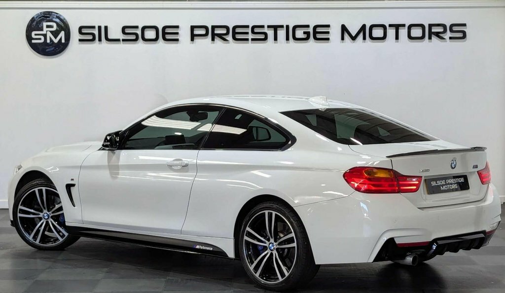 BMW 4 Series 2.0 420I Xdrive M Sport 4Wd White #2