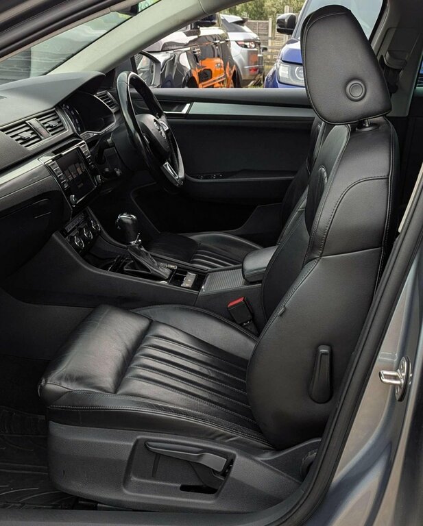 Skoda Superb 2L Sportline Green #13