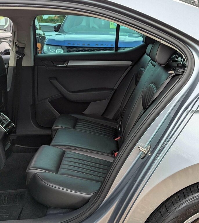 Skoda Superb 2L Sportline Green #17