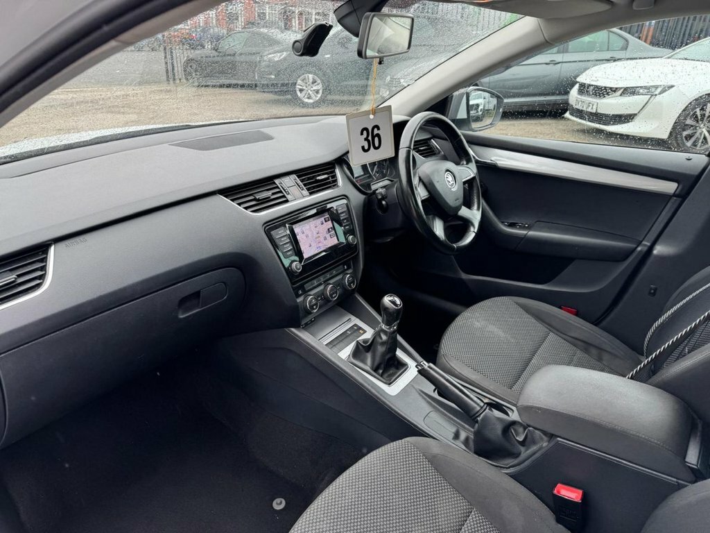 Skoda Octavia 1.6 Tdi Cr Elegance Full Service History Fr Red #14