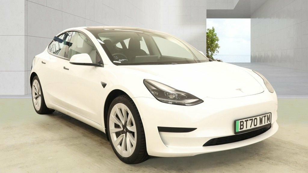 Tesla Model 3 Saloon White