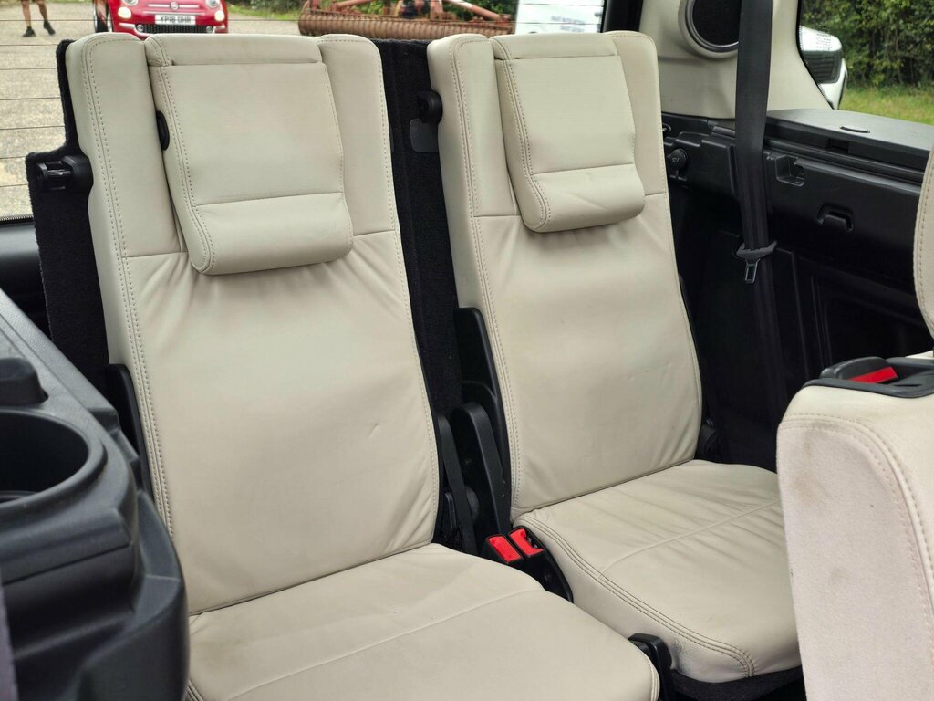 Land Rover Discovery 4 3L Hse Black #9
