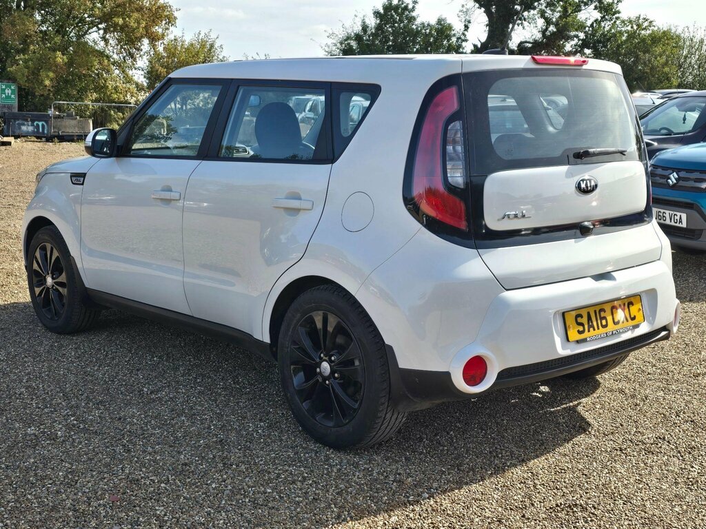 Kia Soul 1.6 Gdi Connect Euro 6 White #3