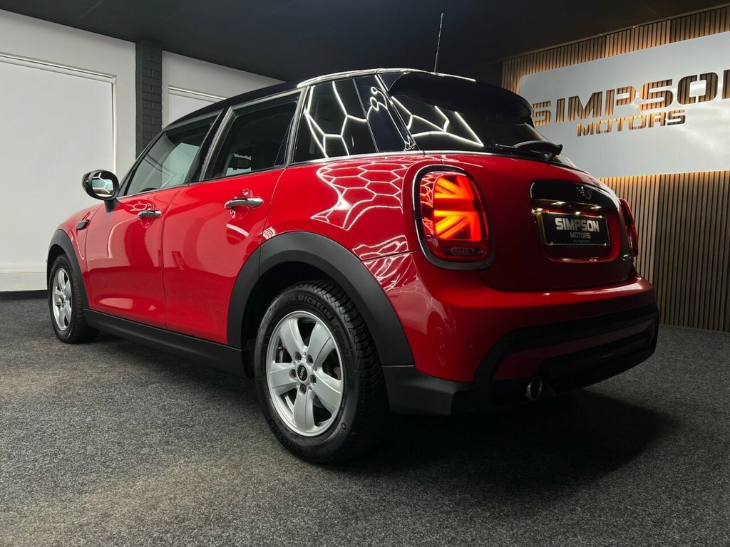 Mini Hatch 1.5L Cooper Classic ST21DGV Red #5