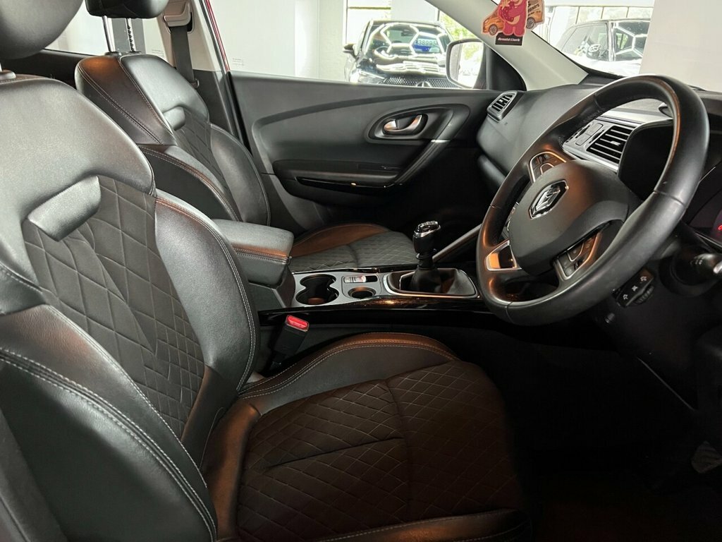 Renault Kadjar 1.3L Iconic Red #2