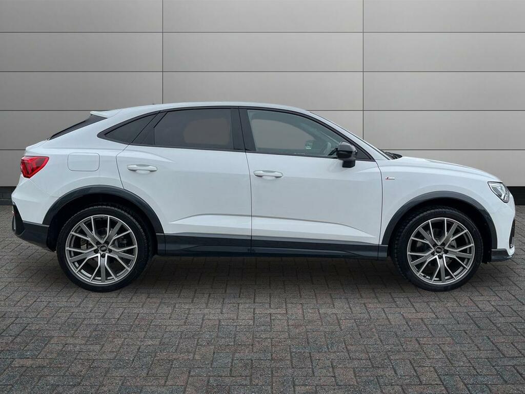 Audi Q3 1.5 Tfsi Cod 35 Black Edition Sportback S Tronic E White #5
