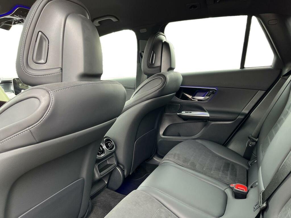Mercedes-Benz GLC Class 2.0 Glc300e 31.2Kwh Urban Edition G-tronic 4Matic Black #4