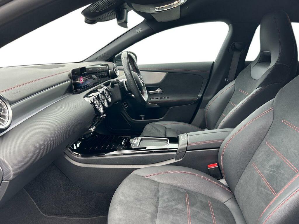Mercedes-Benz CLA Class 1.3 Cla180h Mhev Amg Line Executive Shooting Bra Black #3