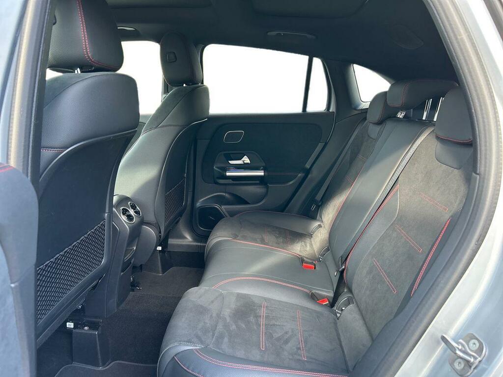 Mercedes-Benz GLA Class 1.3 Gla200h Mhev Exclusive Launch Edition 7G-dct E Silver #4