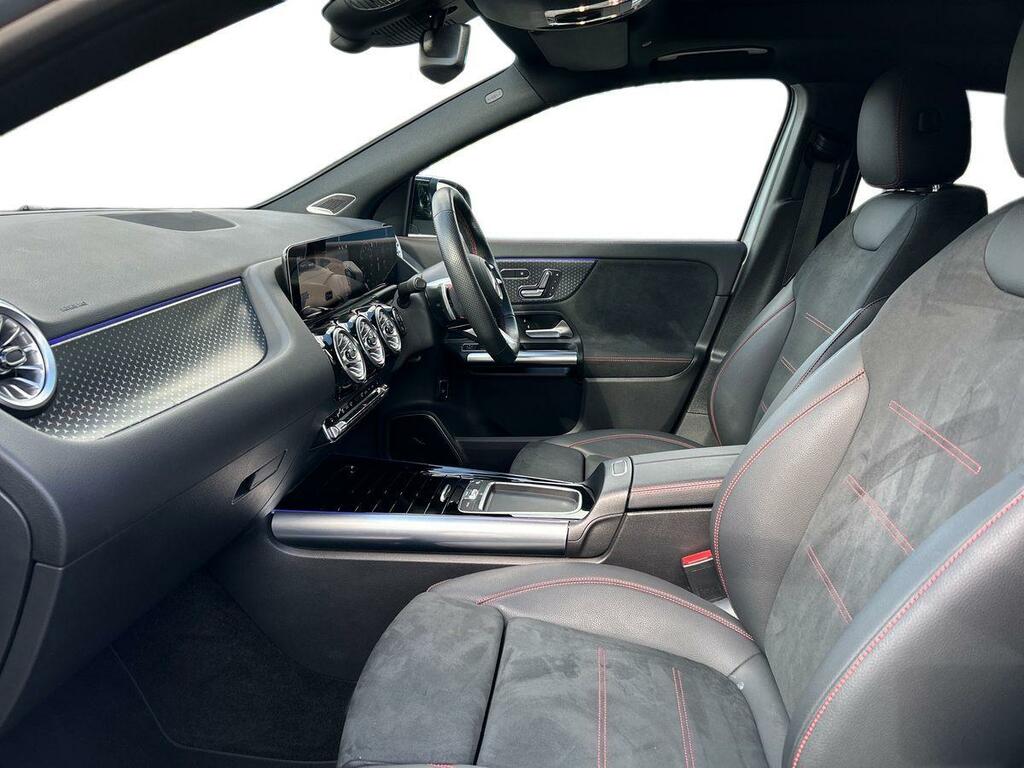 Mercedes-Benz GLA Class 1.3 Gla200h Mhev Exclusive Launch Edition 7G-dct E Silver #3