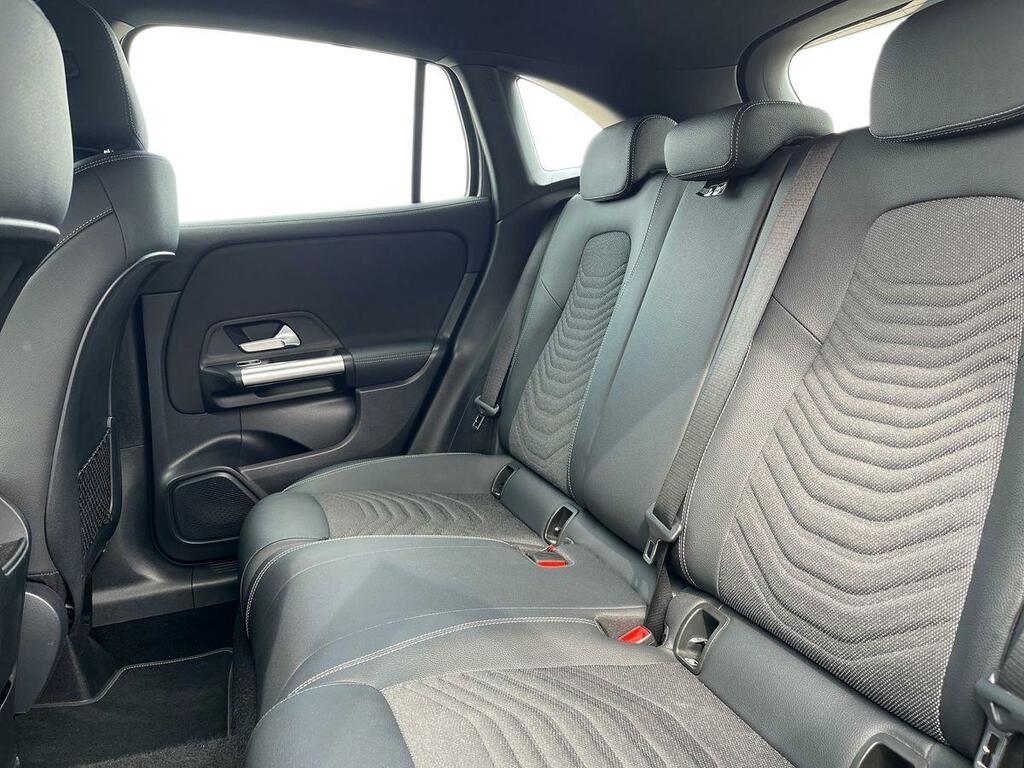 Mercedes-Benz GLA Class 1.3 Gla200h Mhev Sport Executive 7G-dct Euro 6 Grey #4