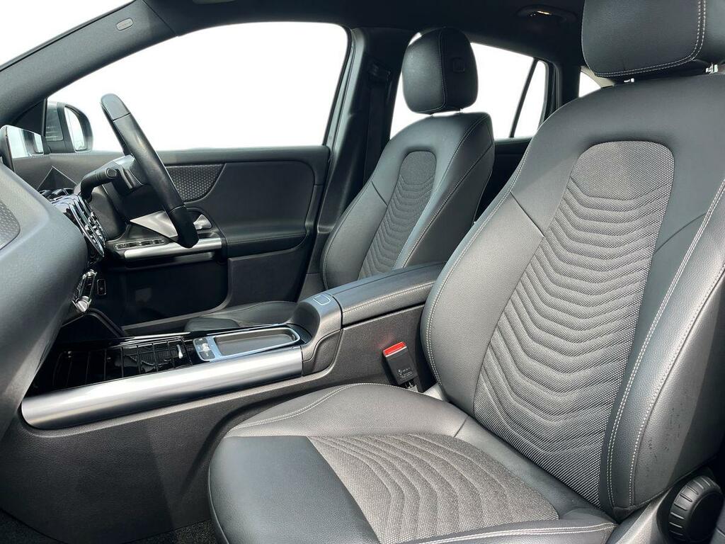 Mercedes-Benz GLA Class 1.3 Gla200h Mhev Sport Executive 7G-dct Euro 6 Grey #3