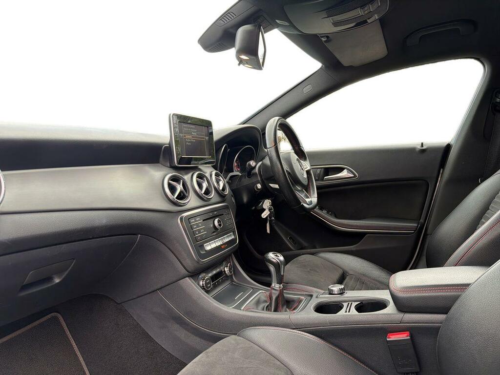 Mercedes-Benz CLA Class 2.1 Cla200d Amg Line Shooting Brake Euro 6 Ss 5 Silver #3