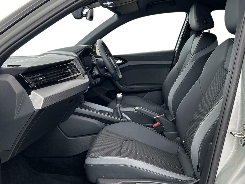 Audi A1 1.0 Tfsi 25 Black Edition Sportback Euro 6 Ss 5 Silver #3