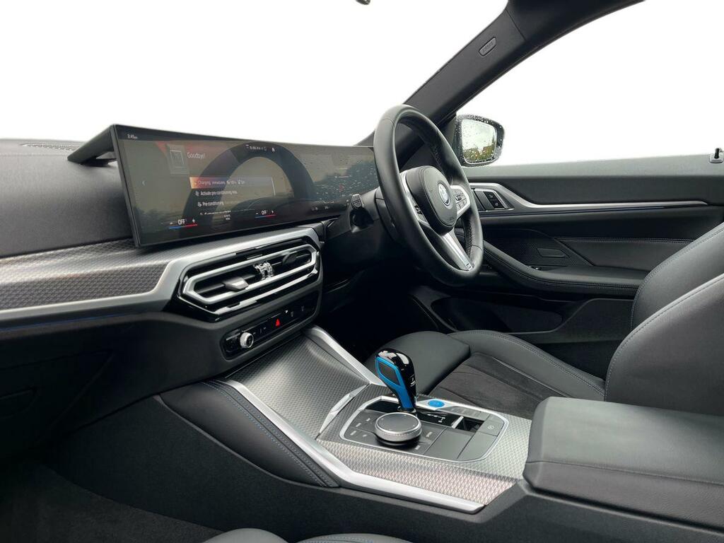 BMW i4 40 83.9Kwh M Sport Gran Coupe Edrive Green #3