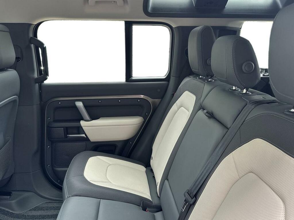 Land Rover Defender 110 3.0 D300 Mhev X-dynamic Hse 4Wd Euro 6 Ss Silver #4