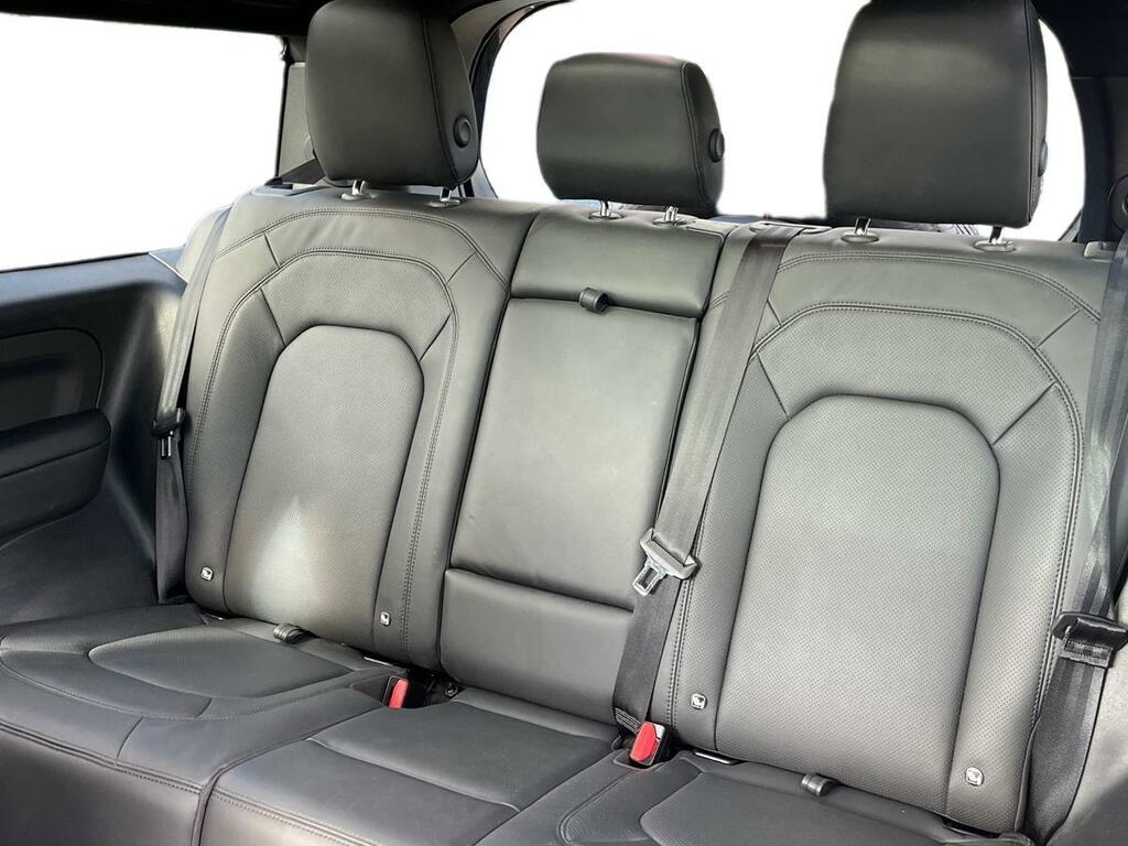 Land Rover Defender 90 3.0 D250 X-dynamic Hse Grey #4