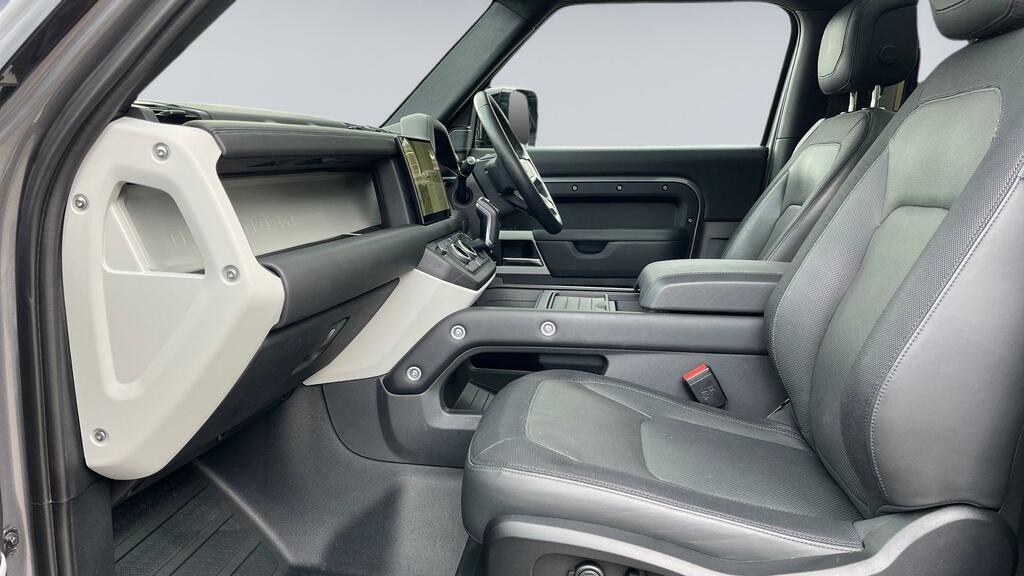 Land Rover Defender 90 3.0 D250 X-dynamic Hse Grey #3