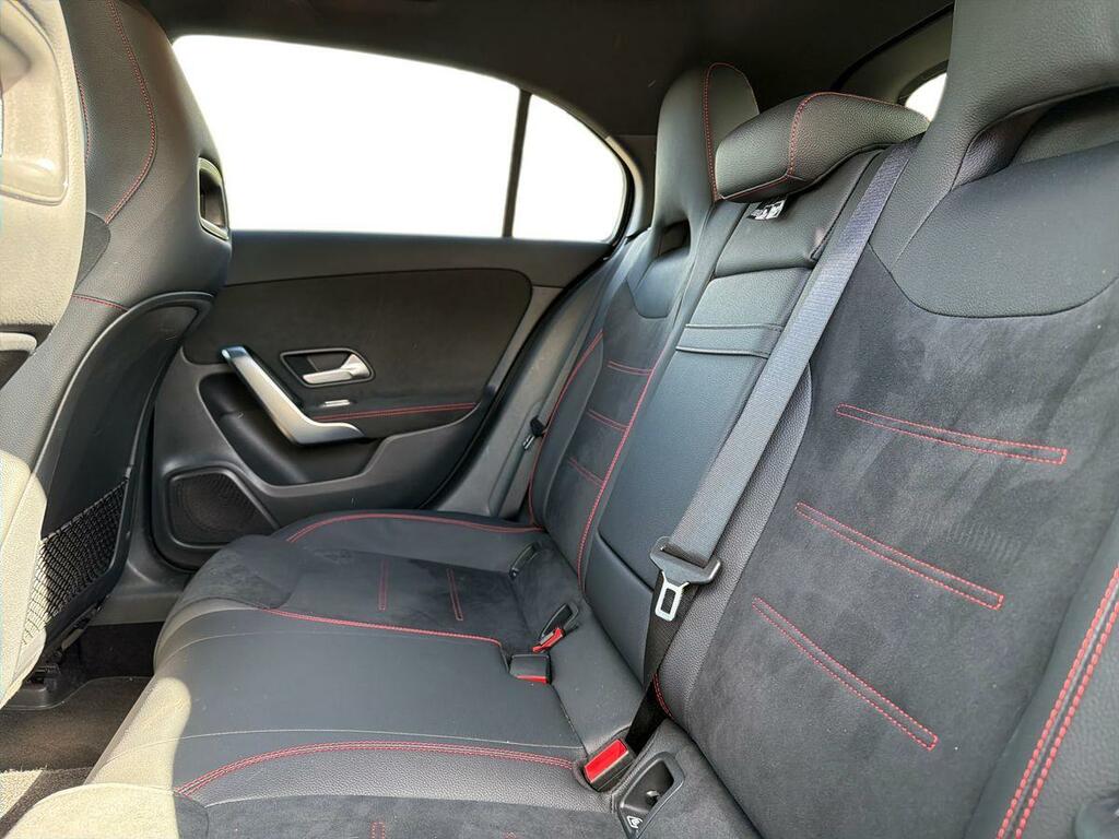 Mercedes-Benz A Class 2.0 A200d Amg Line Executive 8G-dct Euro 6 Ss Black #4