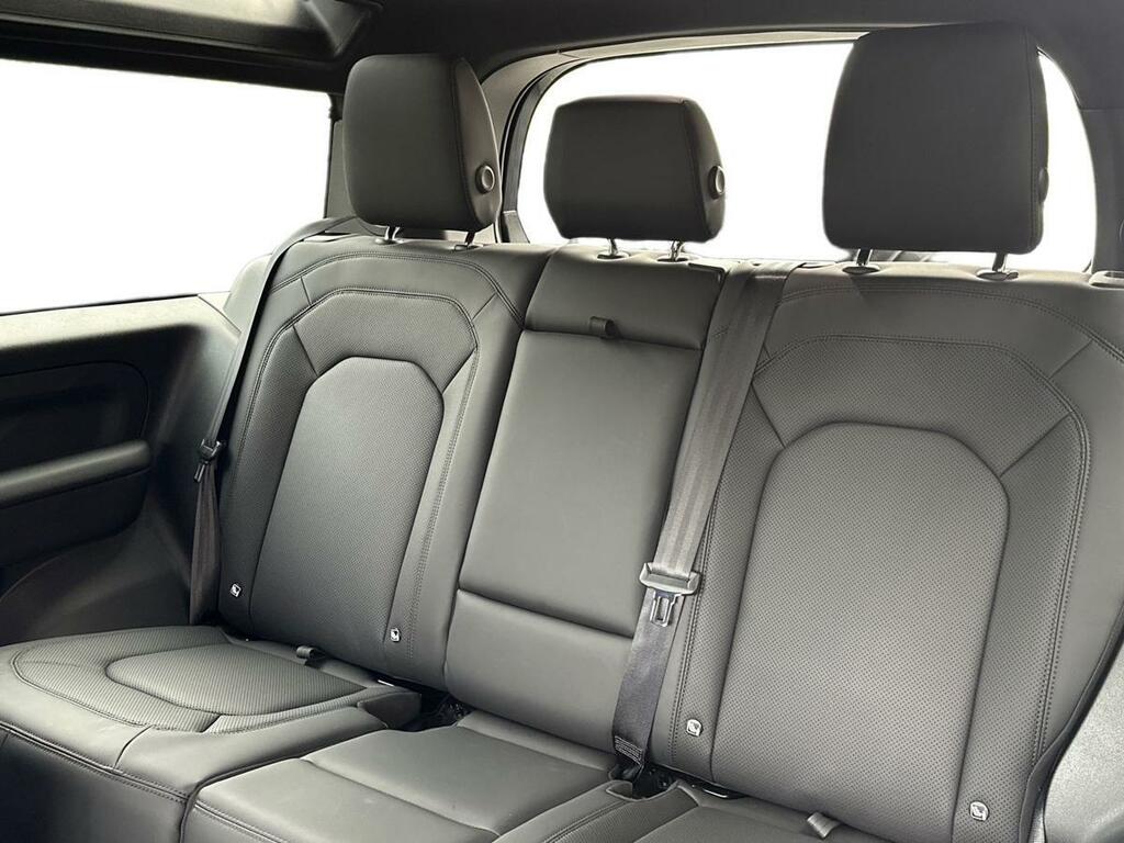 Land Rover Defender 90 3.0 D250 90 X-dynamic Se Grey #4