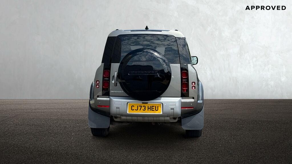Land Rover Defender 110 2.0 P400e Xs Edition Silver #6