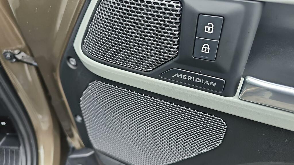 Land Rover Defender 110 2.0 P400e X-dynamic Hse Black #37