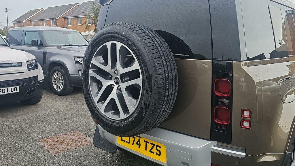 Land Rover Defender 110 2.0 P400e X-dynamic Hse Black #29
