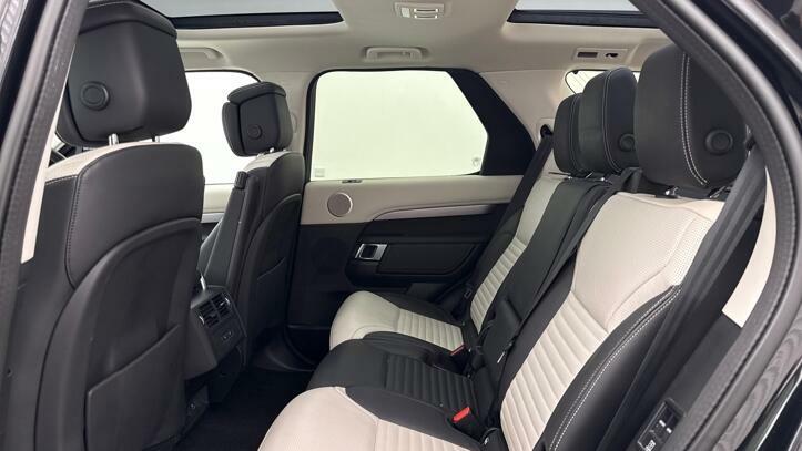 Land Rover Discovery D350 Dynamic Hse Santorini Black Black #16