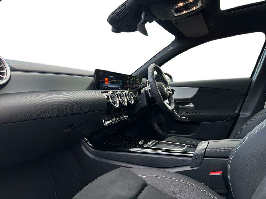 Mercedes-Benz A Class 2.0 A200d Amg Line Premium Plus 8G-dct Euro 6 S Grey #3