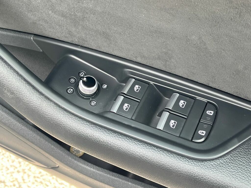 Audi A4 Saloon 2.0 Tfsi 35 Technik S Tronic Euro 6 Ss 4 Blue #29