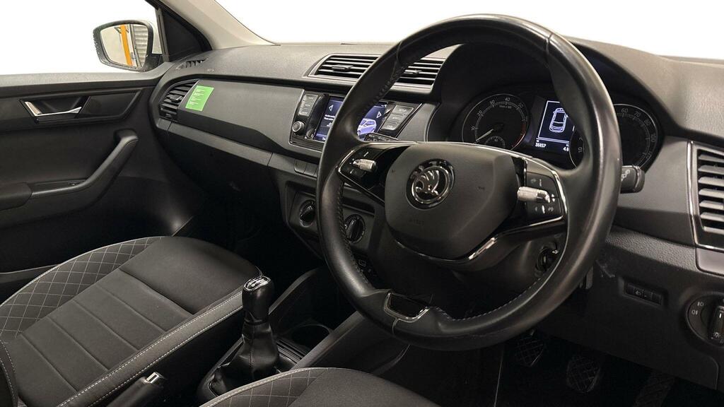 Skoda Fabia 1.0 Mpi Se White #6