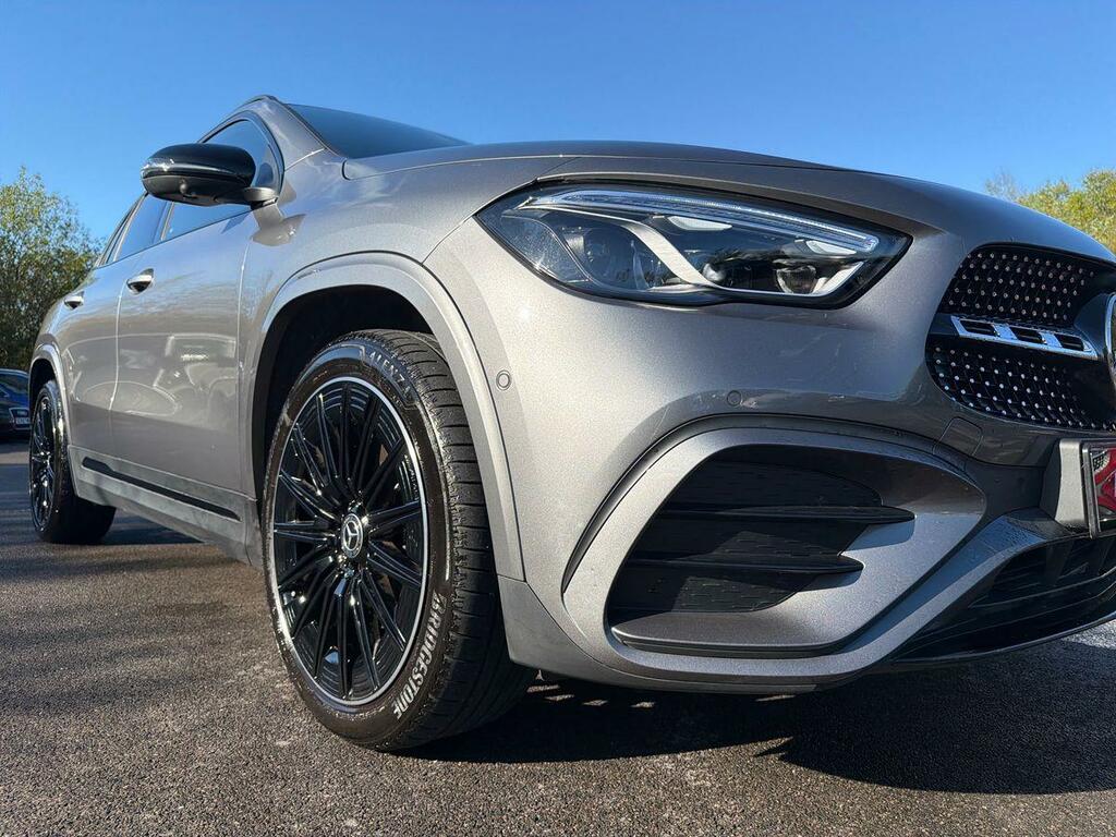 Mercedes-Benz GLA Class Gla 200 Amg Line Executive #19