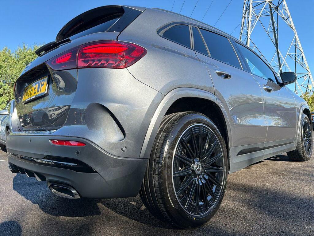Mercedes-Benz GLA Class Gla 200 Amg Line Executive #18