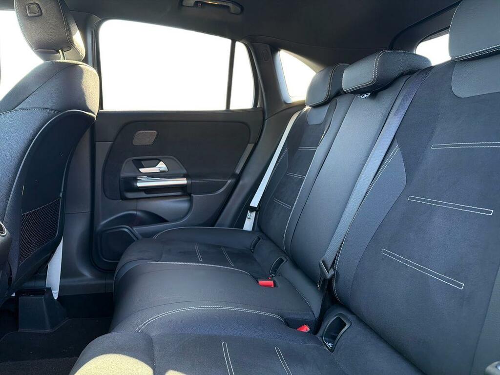 Mercedes-Benz GLA Class 1.3 Gla200h Mhev Amg Line Premium Plus 7G-dct Eu Grey #4