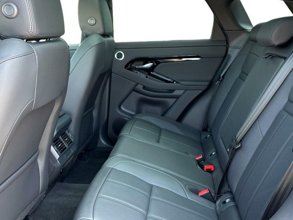 Land Rover Range Rover Evoque 2.0 D200 Dynamic Se Black #4