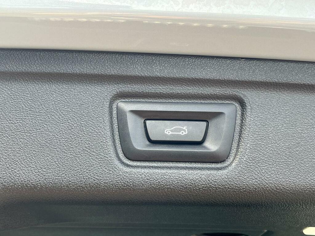 BMW 3 Series 330E Xdrive M Sport Step Blue #26
