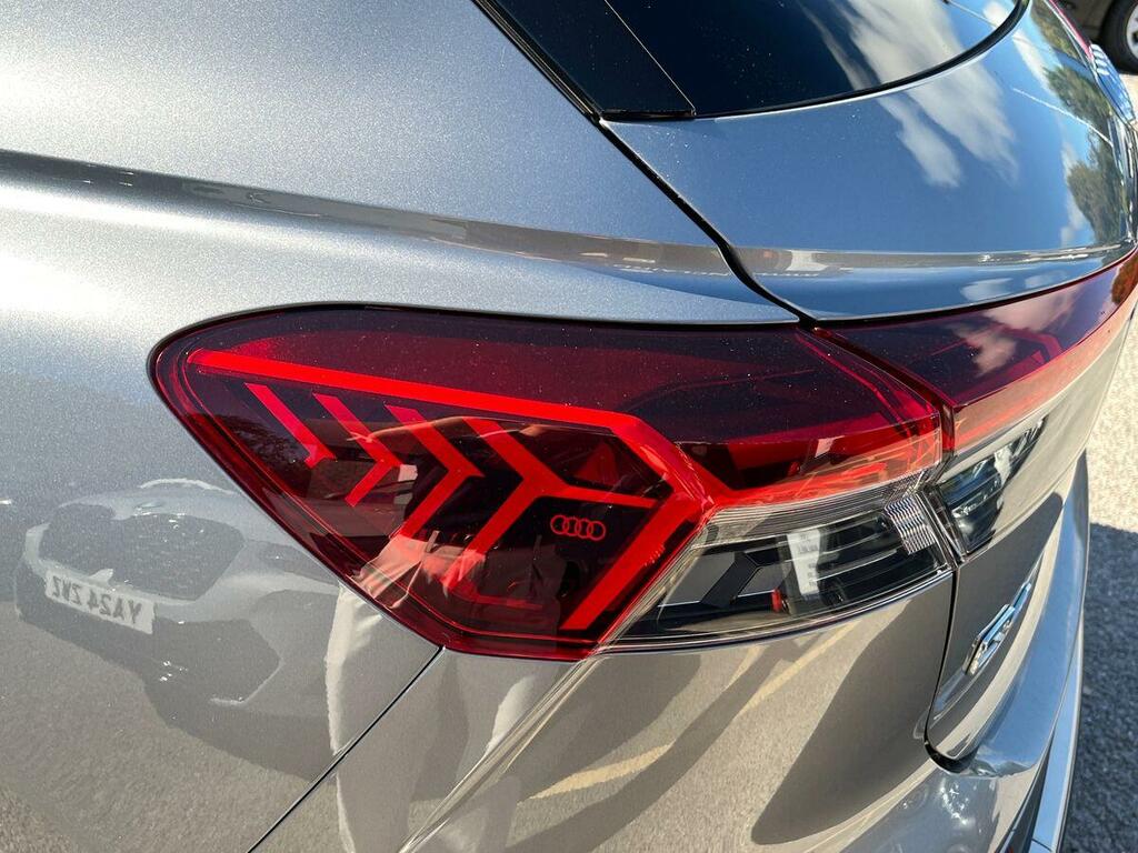 Audi Q4 E Tron Q4 Sportback S Black Edition 40 E-tron 150,00 Kw Grey #24