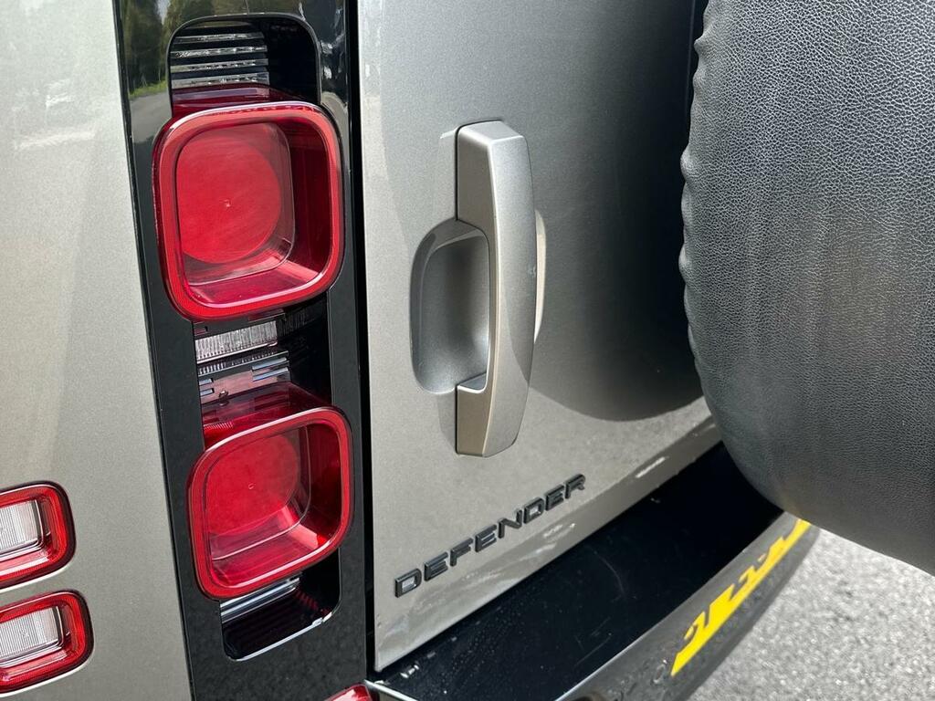 Land Rover Defender 110 Hard Top X-dynamic Hse Black #26