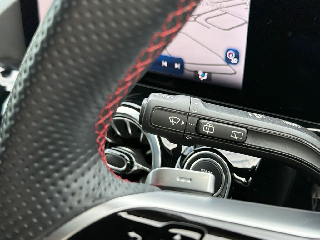 Mercedes-Benz GLA Class Gla 180 Sport Edition Black #38