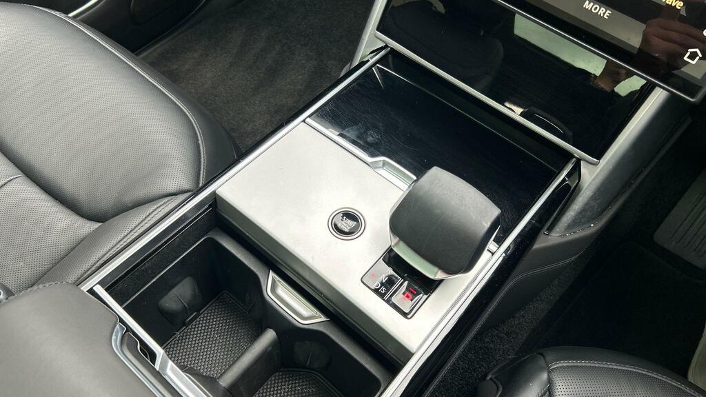Land Rover Range Rover 3.0 P460e Black #40