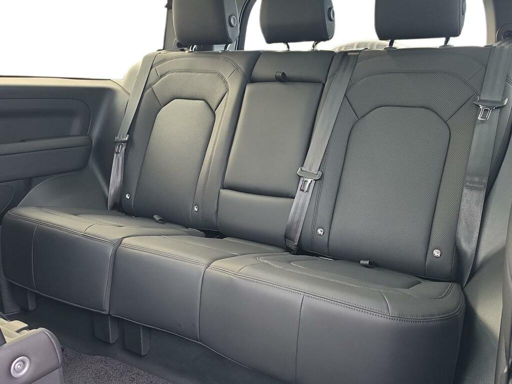 Land Rover Defender 90 3.0 D250 Mhev X-dynamic Se 4Wd Euro 6 Ss 3 Black #4