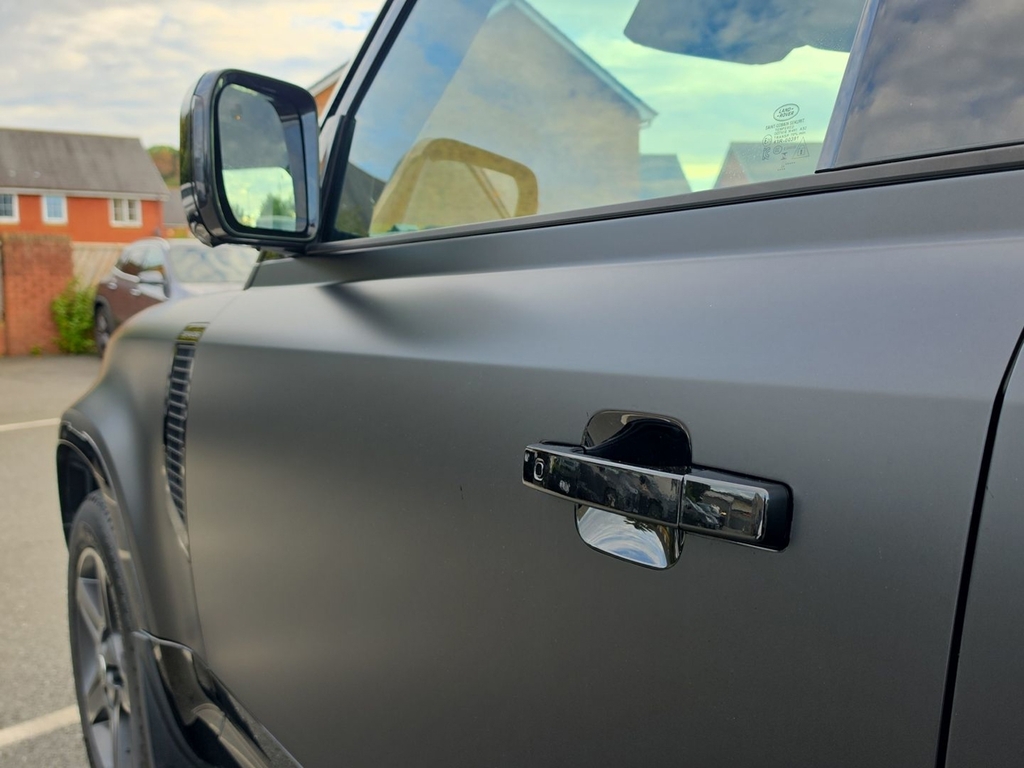 Land Rover Defender 90 3.0 D300 X-dynamic Hse 90 Blue #29